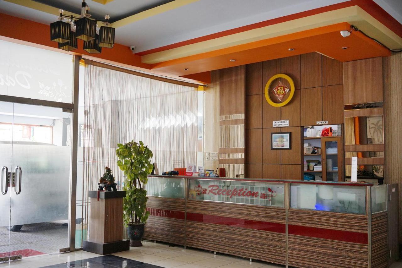 Oyo 2291 Hotel Bahagia มากาซาร์ ภายนอก รูปภาพ
