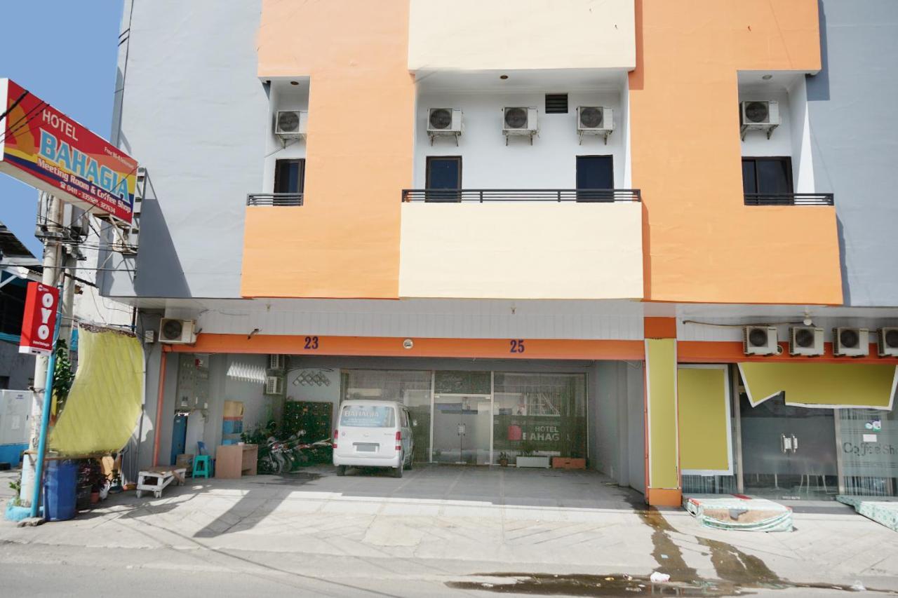 Oyo 2291 Hotel Bahagia มากาซาร์ ภายนอก รูปภาพ