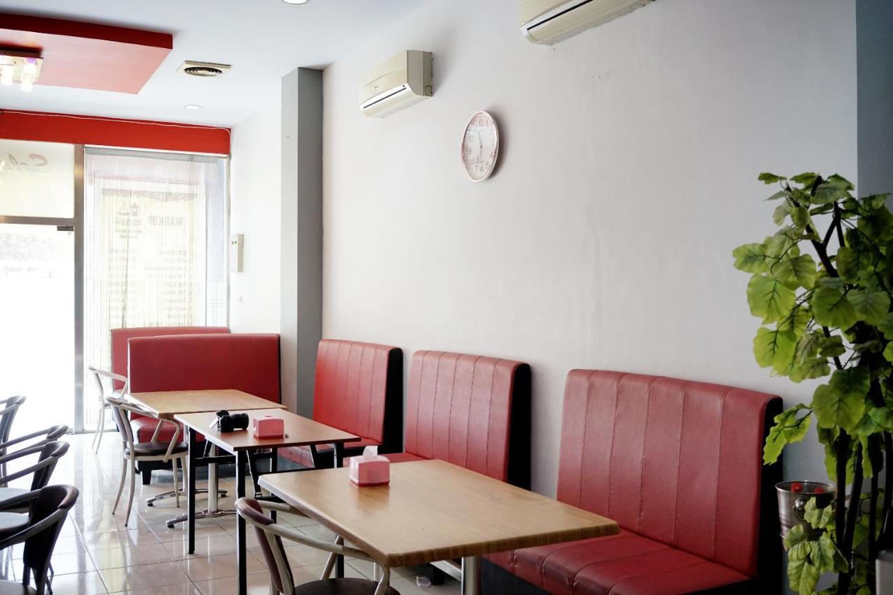 Oyo 2291 Hotel Bahagia มากาซาร์ ภายนอก รูปภาพ