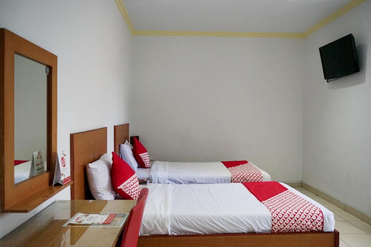 Oyo 2291 Hotel Bahagia มากาซาร์ ภายนอก รูปภาพ