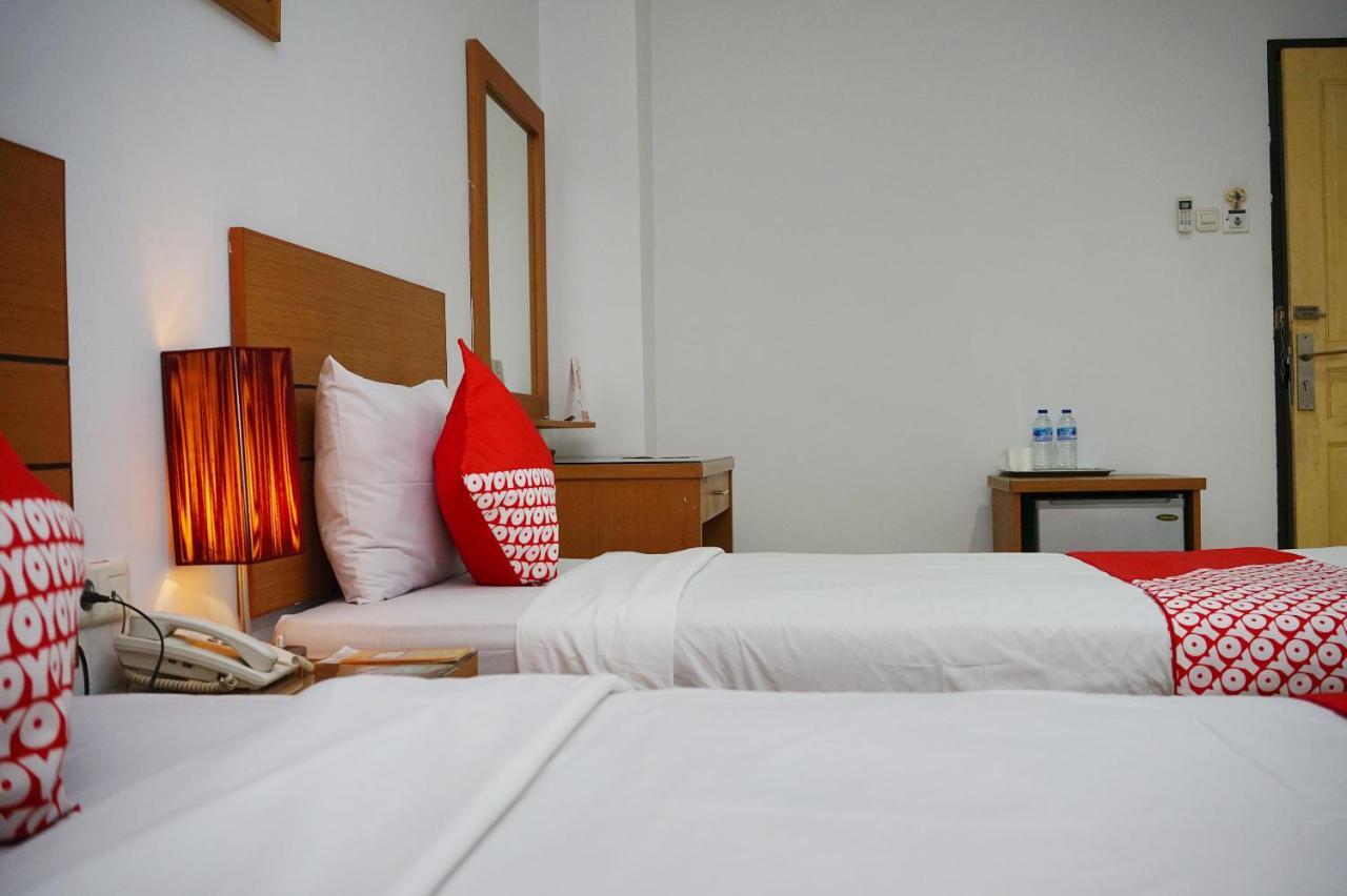 Oyo 2291 Hotel Bahagia มากาซาร์ ภายนอก รูปภาพ